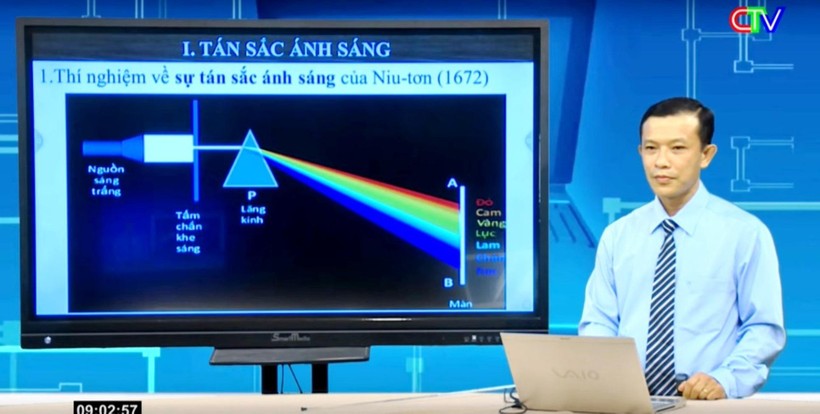 Chương trình dạy học trên truyền hình do Sở GD&ĐT tỉnh Cà Mau triển khai. 