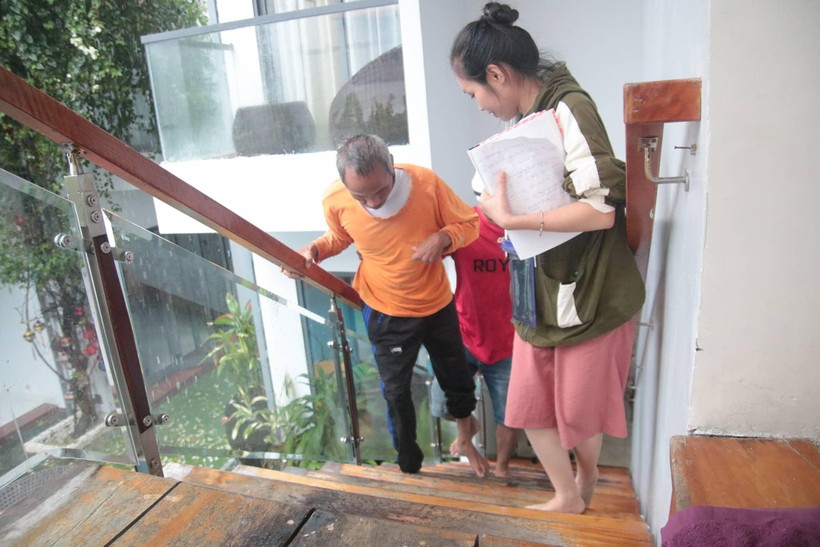 Những villa ở TP Hội An (tỉnh Quảng Nam) mở cửa đón người dân vào tránh bão Noru. 
