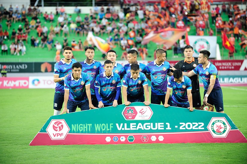 Câu lạc bộ Bình Định tham dự V-League 2022.