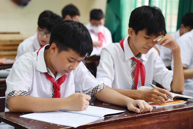 Sở GD-ĐT Hà Nội tổ chức một kỳ thi chung vào lớp 10 cho tất cả các trường THPT công lập. Ảnh minh họa: INT