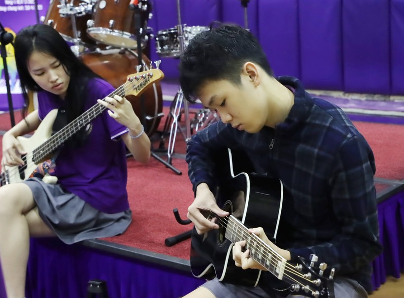 Giờ học môn Âm nhạc tại Trường THPT Olympia (Hà Nội).