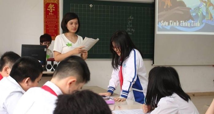 Cô giáo Trần Thị Thảo - THPT Ban Mai (quận Hà Đông - Hà Nội) trong một giờ lên lớp. Ảnh: ITN