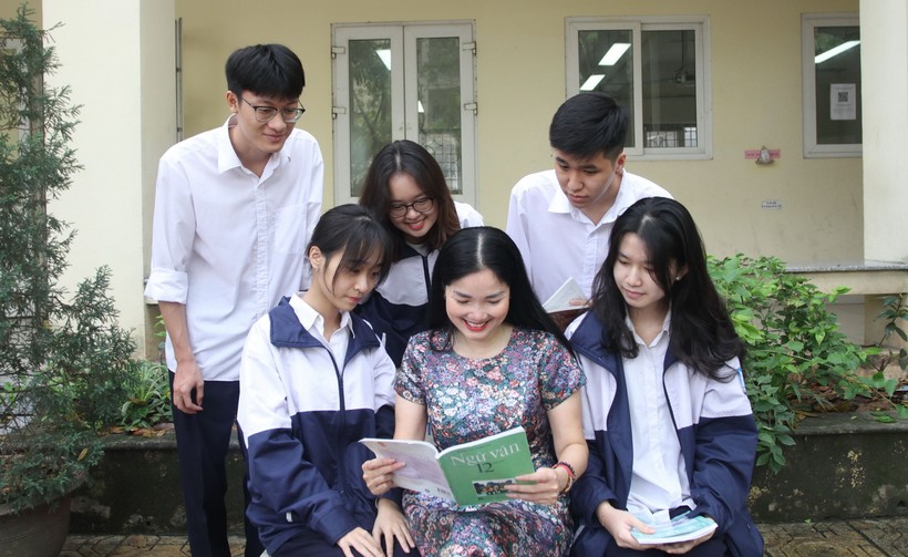 Cô trò Trường THPT Nguyễn Gia Thiều (Hà Nội) trong thời gian luyện thi.