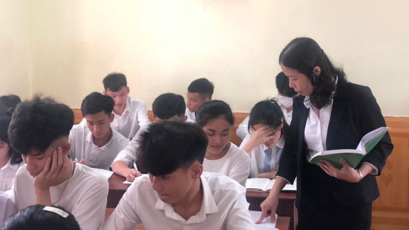Một tiết học của cô trò Trung tâm GDNN-GDTX Hương Sơn, Hà Tĩnh. Ảnh: NTCC