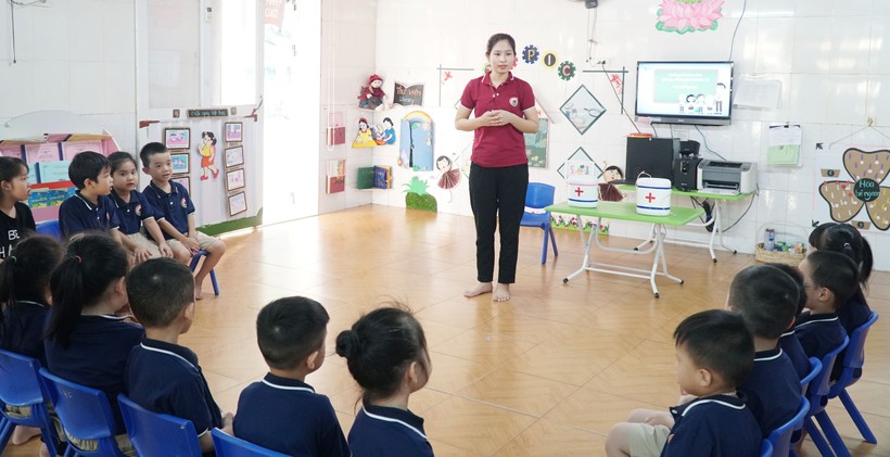 Giờ học tại Trường Mầm non Hoa Hồng (phường Quang Trung, TP Vinh, Nghệ An).