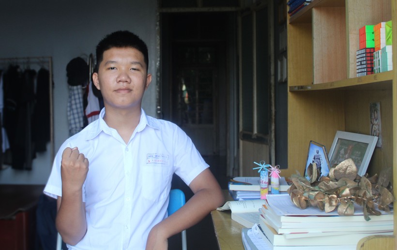Lê Xuân Mạnh - Trường THPT Hàm Rồng (TP Thanh Hóa).