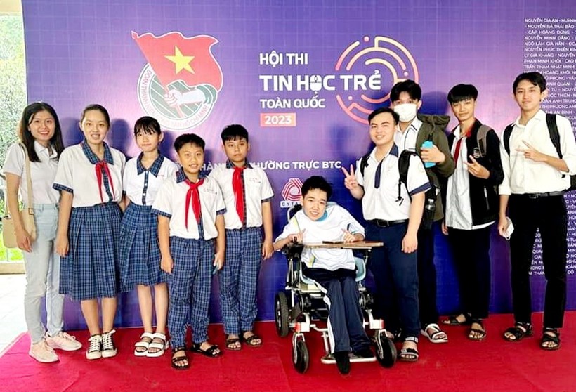 Nguyễn Thành Nghị tham gia Hội thi Tin học trẻ toàn quốc năm 2023.