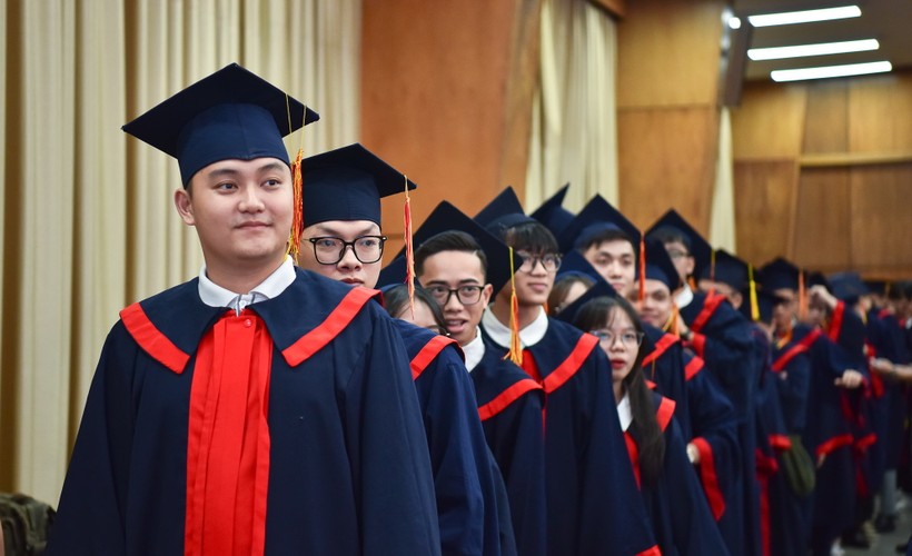 Sinh viên ĐH Bách khoa Hà Nội trong lễ tốt nghiệp. Ảnh: CCPR