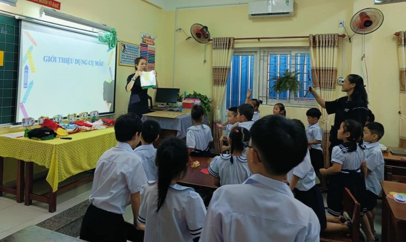 Từ nguồn xã hội hóa, Trường Tiểu học Lê Lai (quận Hải Châu, TP Đà Nẵng) đã phủ máy điều hòa ở tất cả phòng học. Ảnh: TG