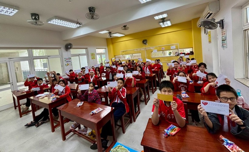 “Dự án bí mật” thư gửi bố mẹ lúc Giao thừa của học sinh lớp 6, Trường THCS Trưng Vương (quận Hải Châu, TP Đà Nẵng). Ảnh: NTCC