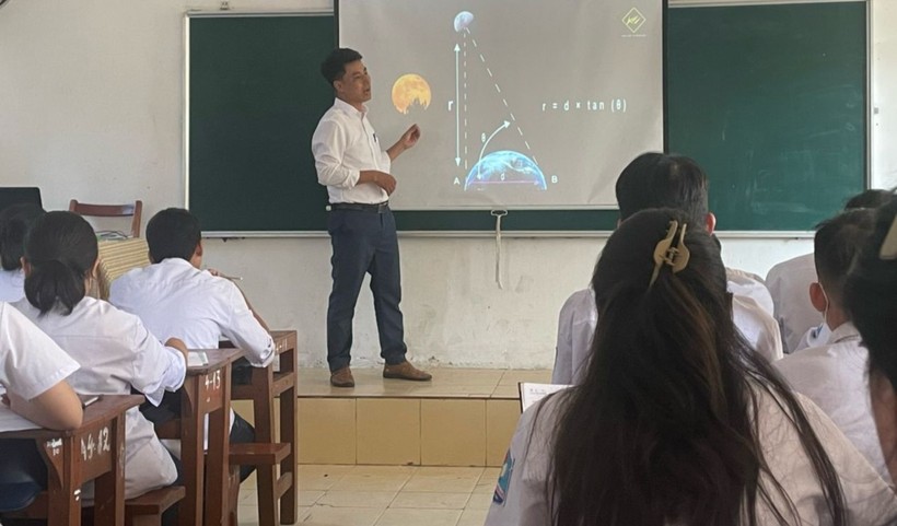 Giờ học tại Trường THPT Nguyễn Huệ (Quỳnh Phụ, Thái Bình). Ảnh: NTCC