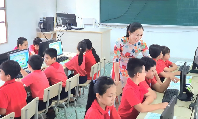 Một lớp học củaTrường Tiểu học thị trấn Rạng Đông (Nghĩa Hưng, Nam Định). Ảnh: NVCC