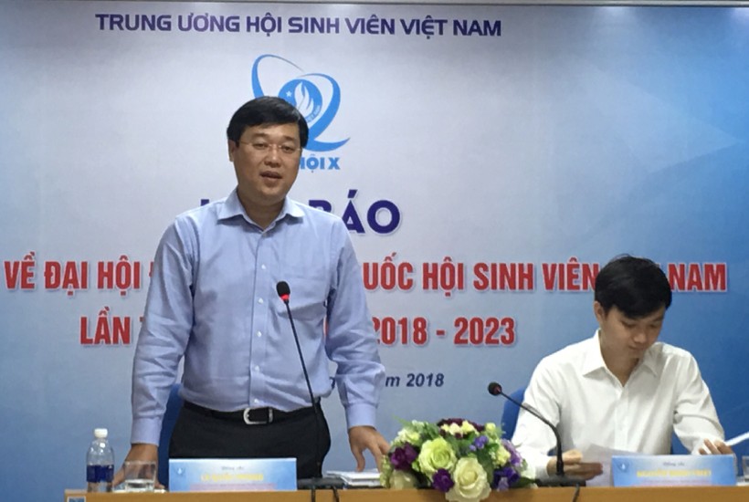 Đồng chí Lê Quốc Phong, Ủy viên dự khuyết Trung ương Đảng, Chủ tịch Trung ương Hội Sinh viên Việt Nam, phát biểu tại buổi họp báo