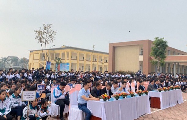 Đông đảo học sinh tham gia Ngày hội “Học sinh 3 rèn luyện”, “Học sinh 3 tốt” cấp Thành phố năm 2019. 
