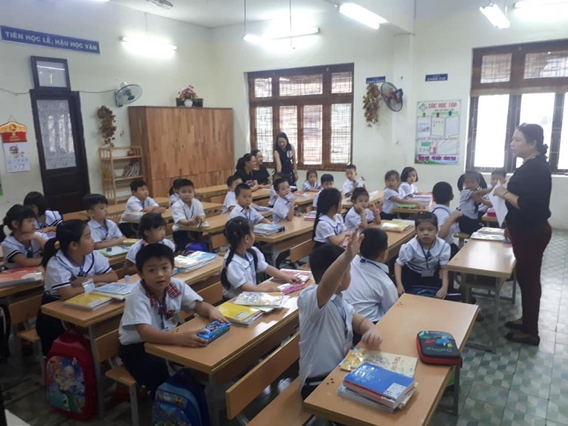 Học sinh lớp Một trường Tiểu học Lý Tự Trọng (Q. Hải Châu, TP Đà Nẵng)