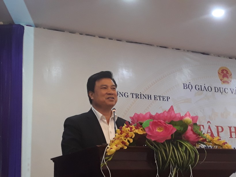 Thứ trưởng Nguyễn Hữu Độ lưu ý các Sở, Phòng GD&ĐT cần làm tốt công tác tuyên truyền nội dung các thông tư và tăng cường kiểm tra, giám sát trong quá trình thực hiện đánh giá theo chuẩn.