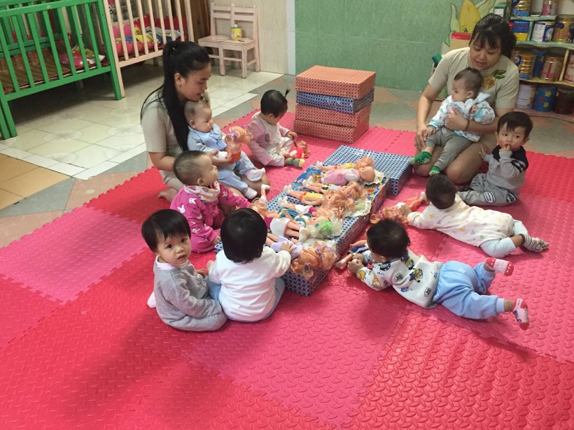 Nhóm lớp trẻ từ 3 – 12 tháng tại trường Mầm non tư thục Bé Thông Minh.