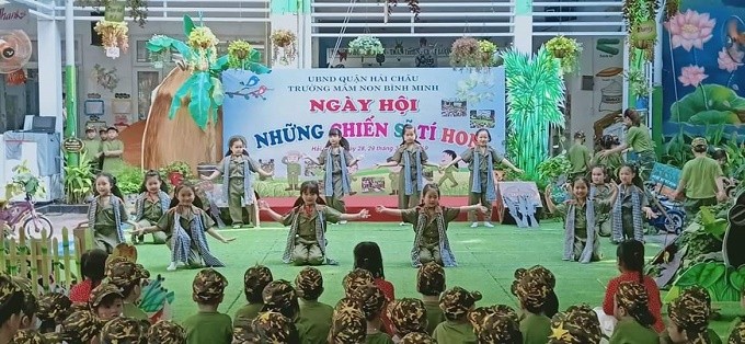 Tiết mục văn nghệ khai mạc Ngày hội "Những chiến sĩ tí hon" của trường Mầm non Bình Minh
