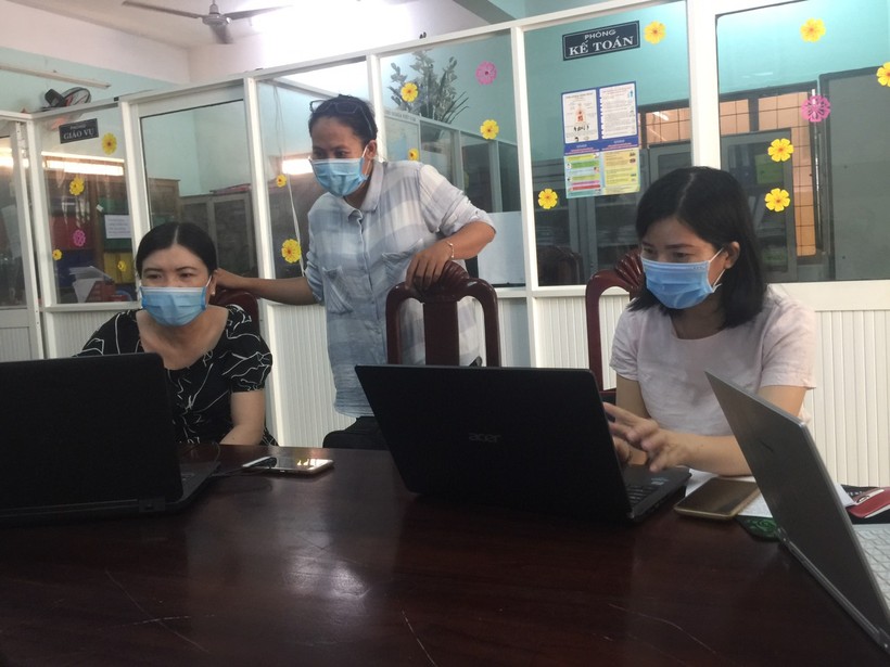 Trường THCS Chu Văn An (quận Thanh Khê) tổ chức kiểm tra thử đề rà soát thiết bị, chất lượng đường truyền...