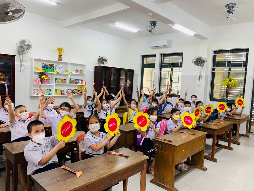 Hoạt động ngoại khóa của cô và trò Trường Tiểu học Võ Thị Sáu (quận Hải Châu, TP Đà Nẵng) nhân ngày Quốc tế Hạnh phúc