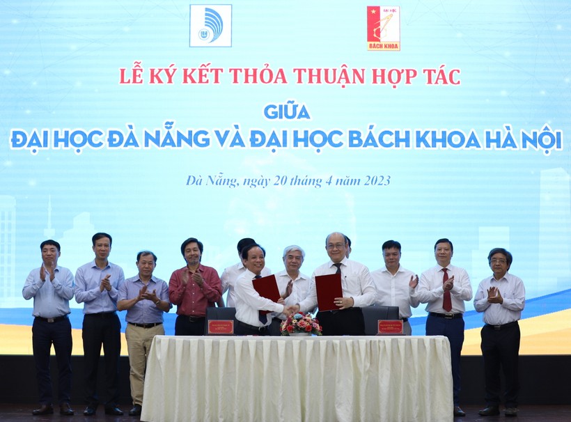 ĐH Đà Nẵng ký kết thỏa thuận hợp tác với ĐH Bách khoa Hà Nội. 