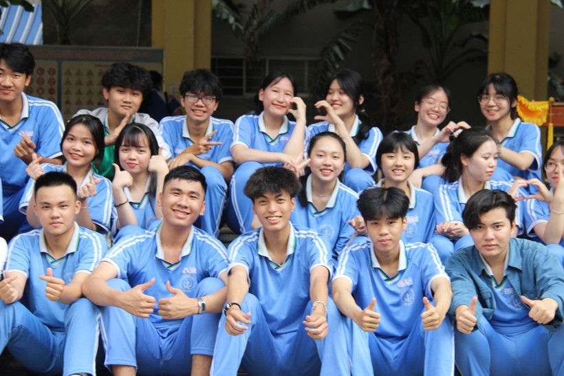 Học sinh lớp 12/6, Trường THPT Trần Phú (Đà Nẵng). 