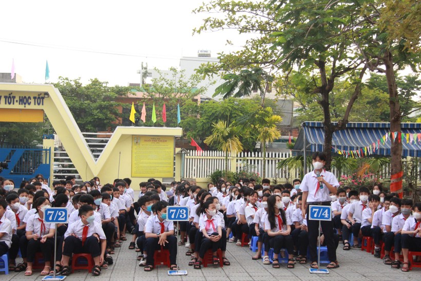 Học sinh Trường THCS Ngô Thì Nhậm (Liên Chiểu, TP Đà Nẵng) tham gia chương trình truyền thông về sức khỏe. 