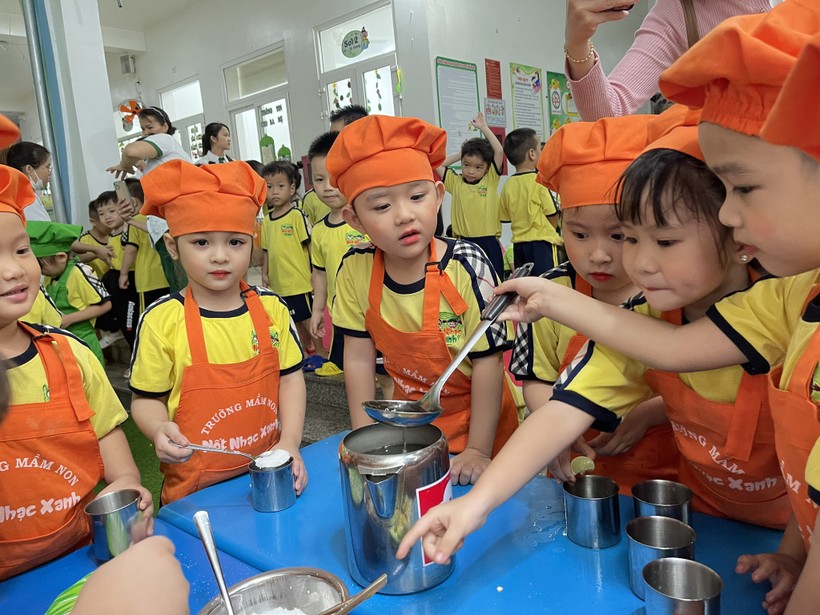 Hoạt động Ngày hội dinh dưỡng của Trường mầm non Nốt nhạc xanh (quận Liên Chiểu, TP Đà Nẵng). 