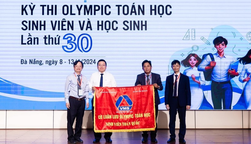 [Image: ky-thi-olympic-toan-hoc-sinh-vien-toan-quoc-3474.jpg]
