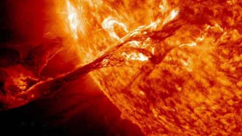 Bão mặt trời thường xảy ra và không gây tổn hại trực tiếp đến con người. Ảnh: Fox News.