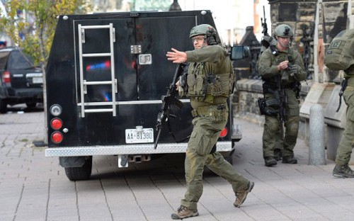 Thủ đô Ottawa sau vụ xả súng: Đầy đường cảnh sát