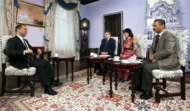 Nhân dịp này, Thủ tướng Medvedev đã có cuộc trả lời phỏng vấn với báo chí Việt Nam tại Mátxcơva trước thềm chuyến thăm.