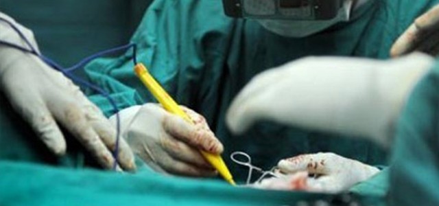 Vụ thủng tử cung do bác sĩ Trung Quốc phá thai: Bộ Y tế yêu cầu tìm nguyên nhân