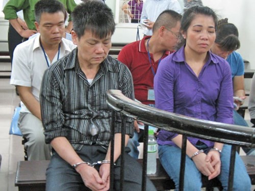 Vụ cựu cán bộ địa chính phường nhận hội lộ: Hoãn xử... vì bị cáo ốm