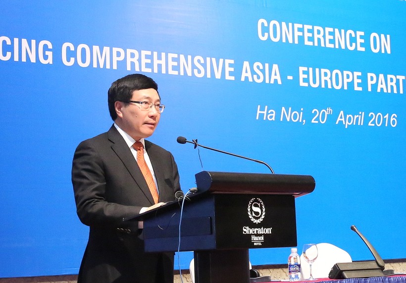Phó Thủ tướng, Bộ trưởng Ngoại giao Phạm Bình Minh phát biểu tại Hội nghị. Ảnh: VGP