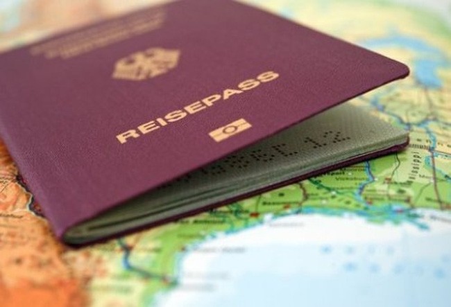 Hộ chiếu của công dân Đức đi qua được nhiều cửa khẩu nhất thế giới. (Ảnh: UK)
