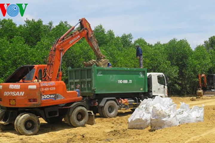 Điều tra nghi vấn chất thải của Formosa chôn lấp khắp nơi