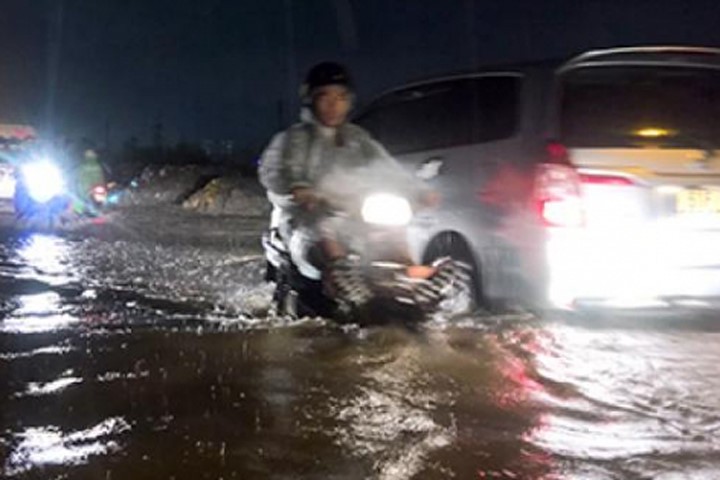 TP HCM: Nhiều tuyến đường lại sắp bị ngập dù không mưa