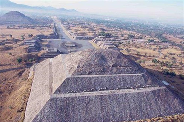 Phát hiện kim tự tháp mới ở Peru khiến giới khoa học "xem xét" lại nền văn minh Inca