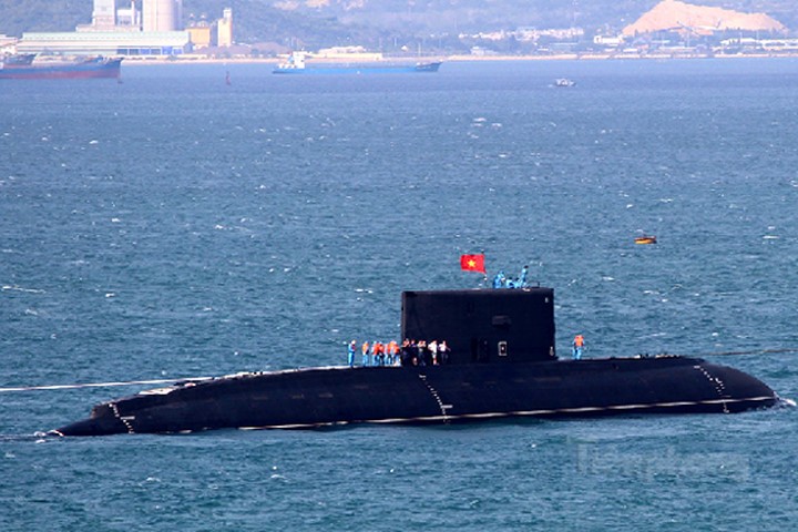Toàn cảnh 6 tàu ngầm kilo đã về Cam Ranh