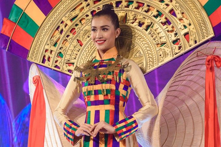 Dàn mẫu Việt tỏa sáng ở bế mạc Lễ hội Áo dài