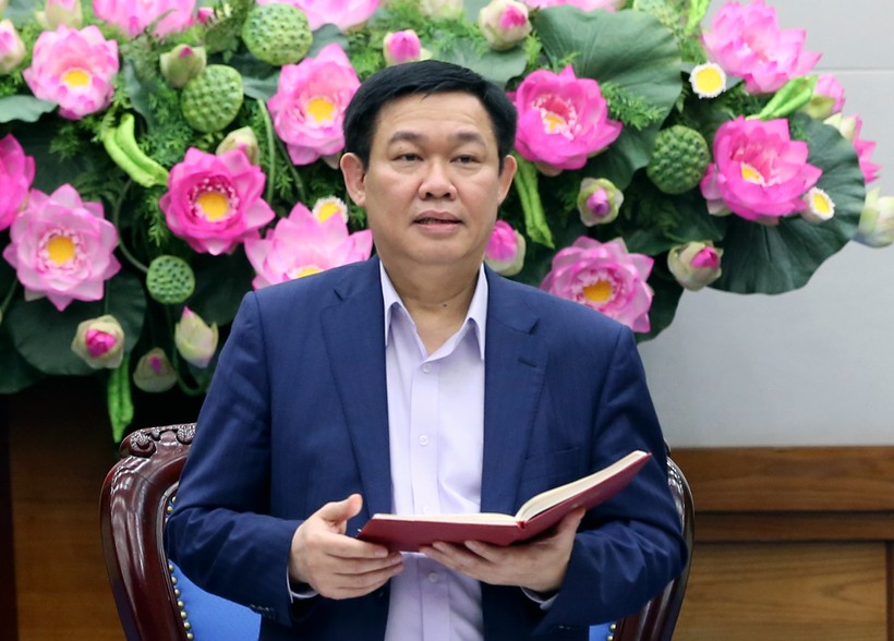Phó Thủ tướng Vương Đình Huệ phát biểu tại phiên họp. Ảnh VGP/Thành Chung