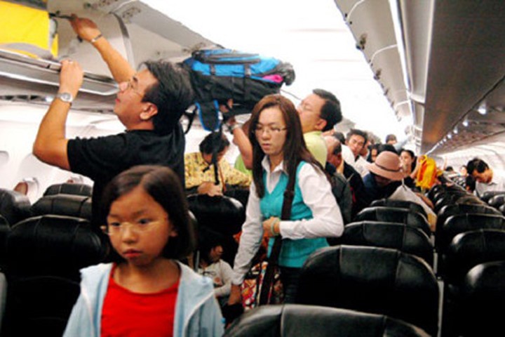 Hành khách cần ý thức giữ đồ đạc cá nhân trên các chuyến bay. Ảnh minh họa