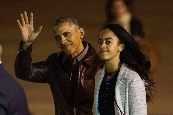 Cựu tổng thống Mỹ Obama và con gái Malia