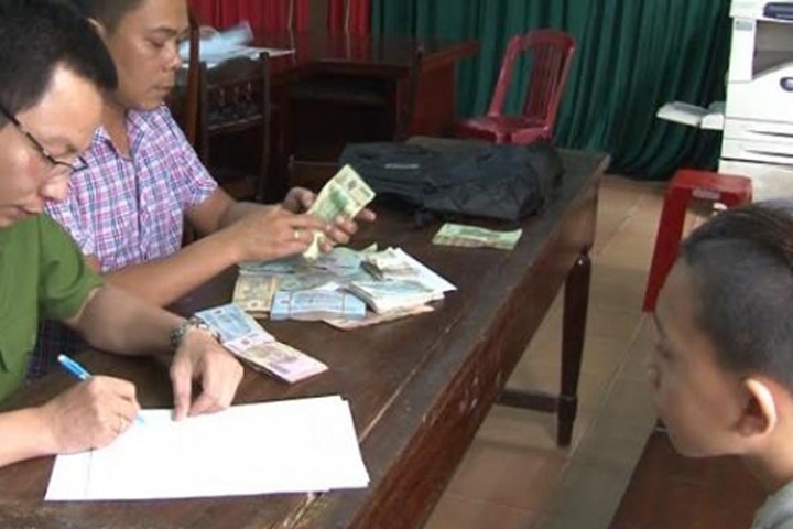 Bắt thiếu niên trộm 118 triệu đồng của nhà chùa