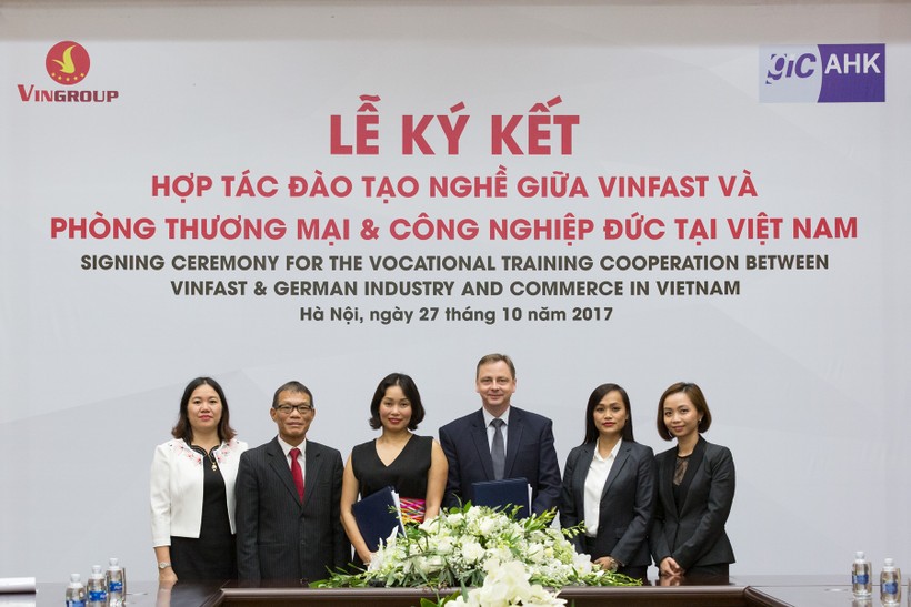Lễ ký kết hợp tác đào tạo nghề giữa VINFAST và Phòng Thương mại và Công nghiệp Đức tại Việt Nam