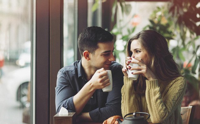 Khoa học chứng minh: Nếu yêu nhau lâu rồi, các cặp đôi nhất định có những đặc điểm “kỳ lạ” này