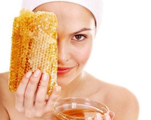 Chăm sóc “cửa sổ tâm hồn” bằng mật ong