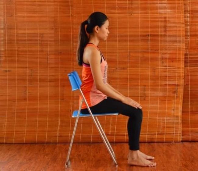 2 phút với 6 bài tập yoga tăng cường sức khỏe toàn diện cho phụ nữ 40