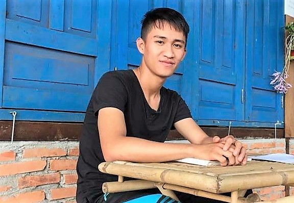 Lê Quang Vinh - Chàng trai Quảng Ngãi giành học bổng du học Ấn Độ sau 1 năm luyện tiếng Anh